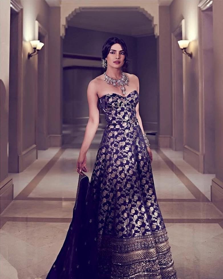 Priyanka Chopra's reception look in Sabyasachi ensemble and jewellery. (Images: Instagram)