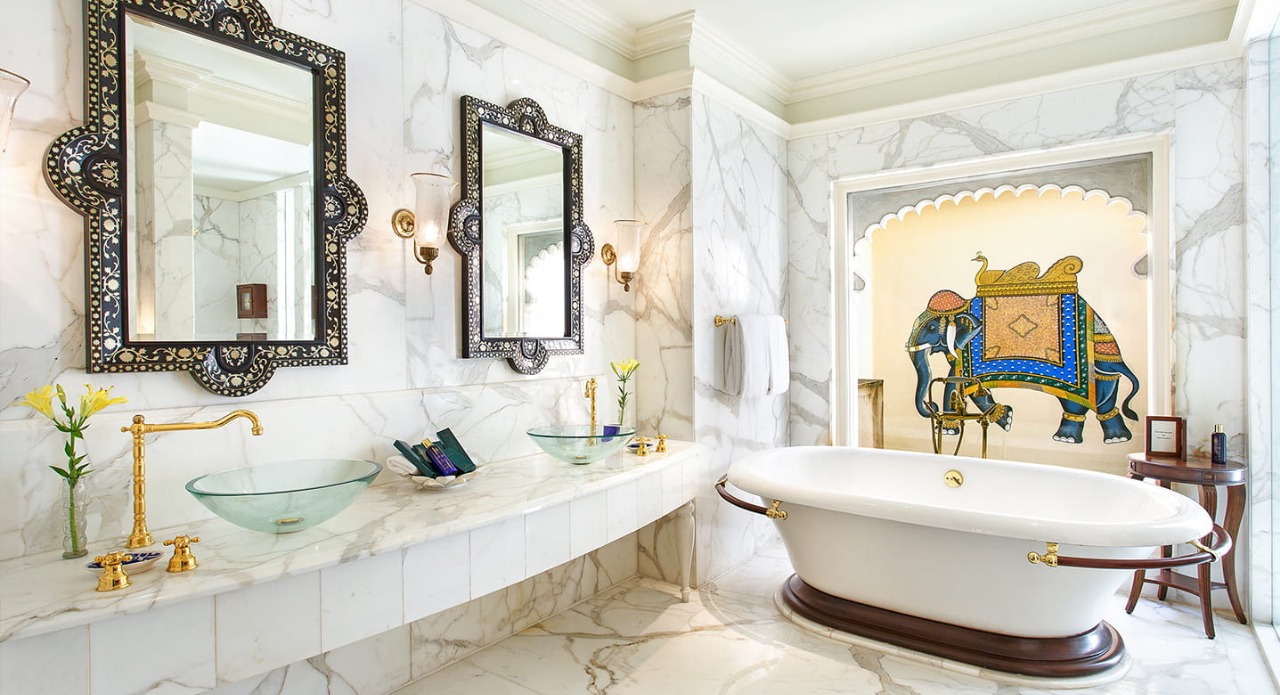 7 Ultra-Luxurious Indian Palaces You Can Actually Stay In
