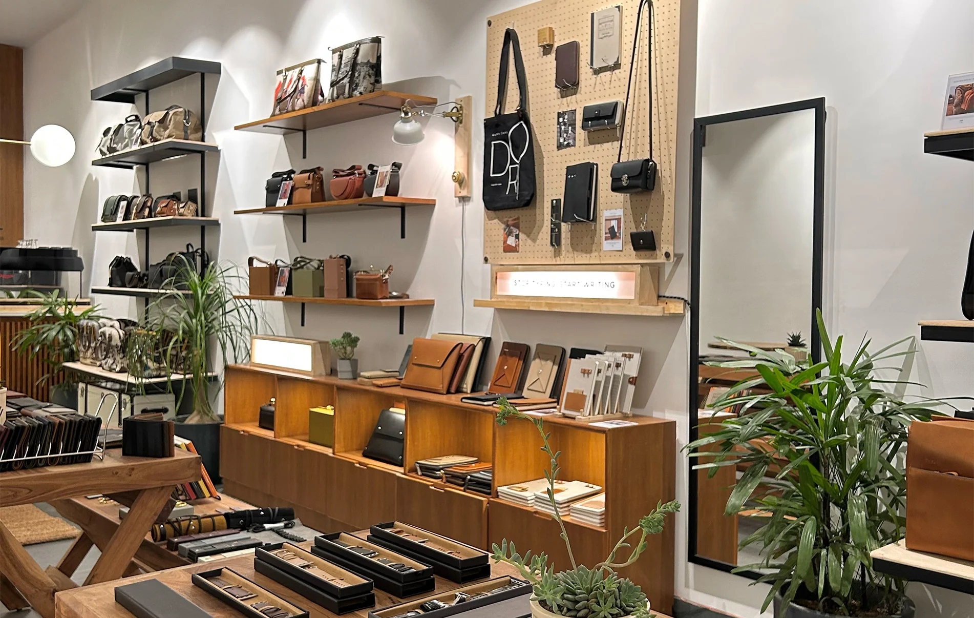 Nappa Dori, where handcrafted leather meets sleek, modern design.