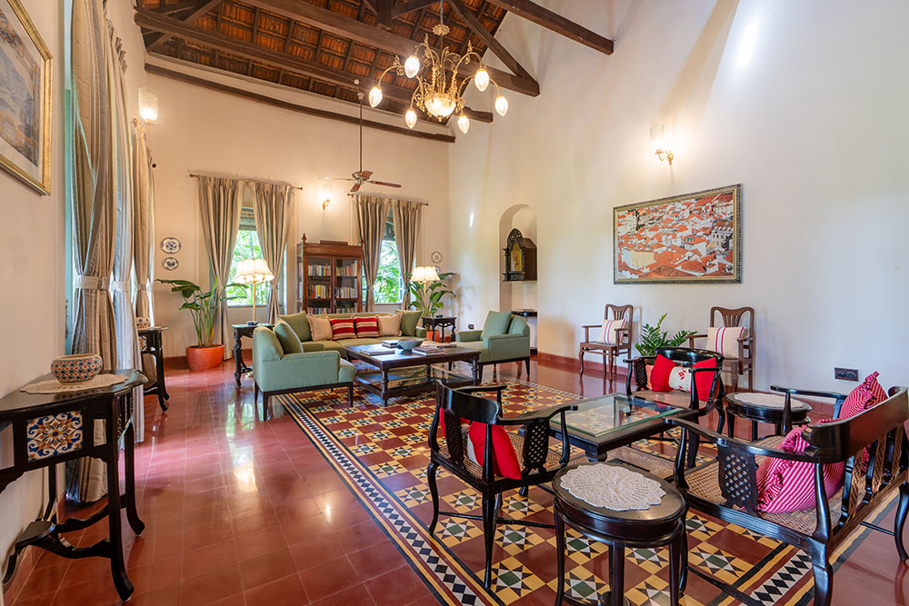Mansao goa 236-year-old heritage mansion-Living Room