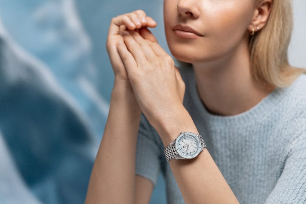 At Outlook Luxe, we’ve handpicked seven watches that balance style and function, and are priced without burning a hole in your pockets
