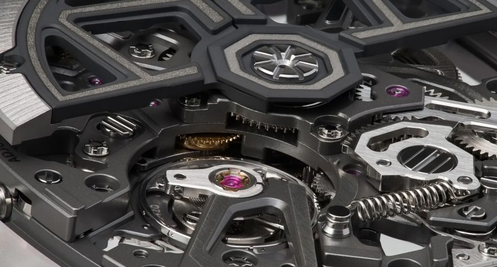 A semicircular disc, a rotor is set on the mainplate of the movement, turns freely to wind the mainspring through a pivoting movement, which in turn powers the watch