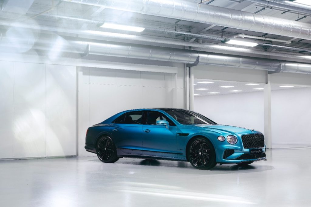 Bentley Debuts Ombre by Mulliner With A New Two-Tone Paint Finish In Two Curated Colour Options