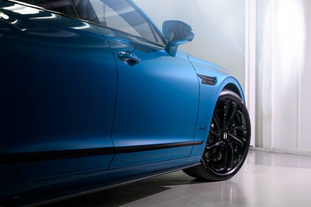 Bentley Debuts Ombre by Mulliner With A New Two-Tone Paint Finish In Two Curated Colour Options