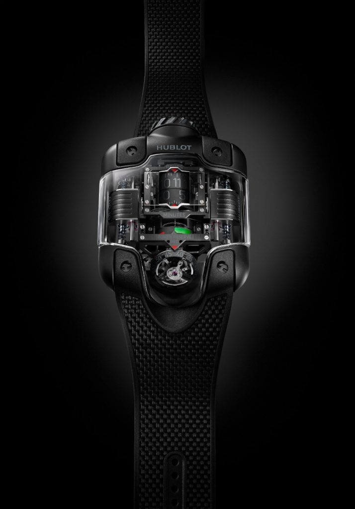 One of the first watches in the world to have a bracelet, crown and case made entirely of high-tech ceramic was introduced by Rado for its Ceramica timepiece in 1990