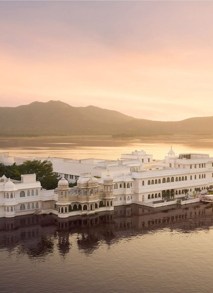 taj lake palace, udaipur