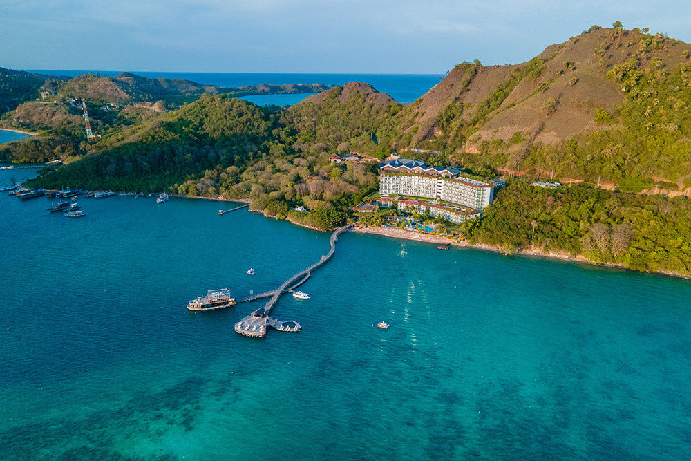 AYANA Komodo Waecicu Beach