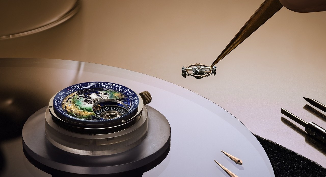Understanding Worldtimer Complication Shows How Watchmakers Translate Global Time Into Mechanical Art