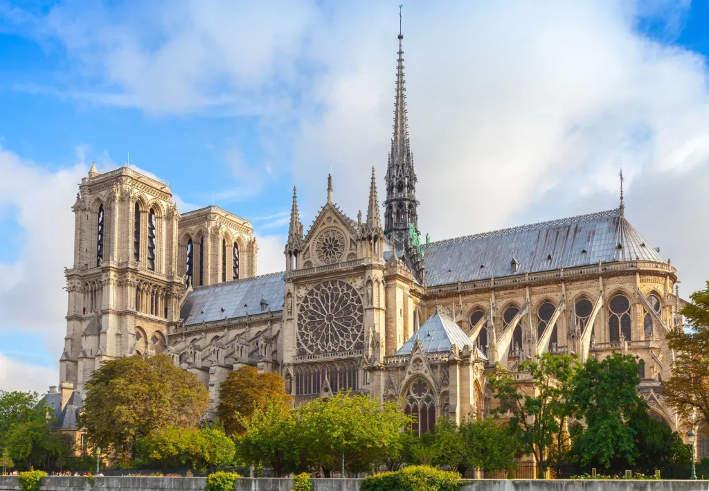 Explore the grandeur of Gothic architecture — a style that transformed medieval Europe with its towering spires, stained glass windows, and centuries-long constructions