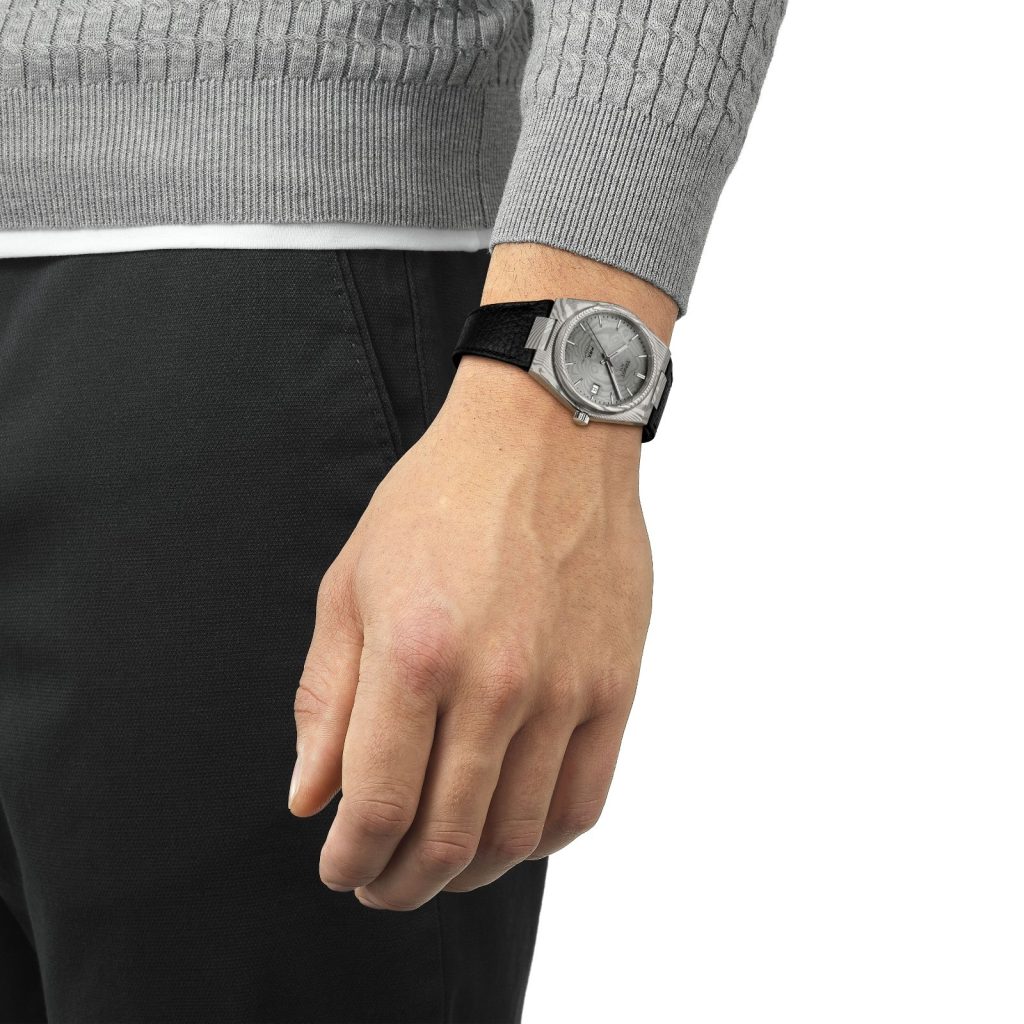 A complete feature on the best luxury watches for smaller wrists, spotlighting compact dimensions, ergonomic design, and standout craftsmanship. Includes the Tissot PRX 38mm Titanium, a lightweight integrated-bracelet powerhouse