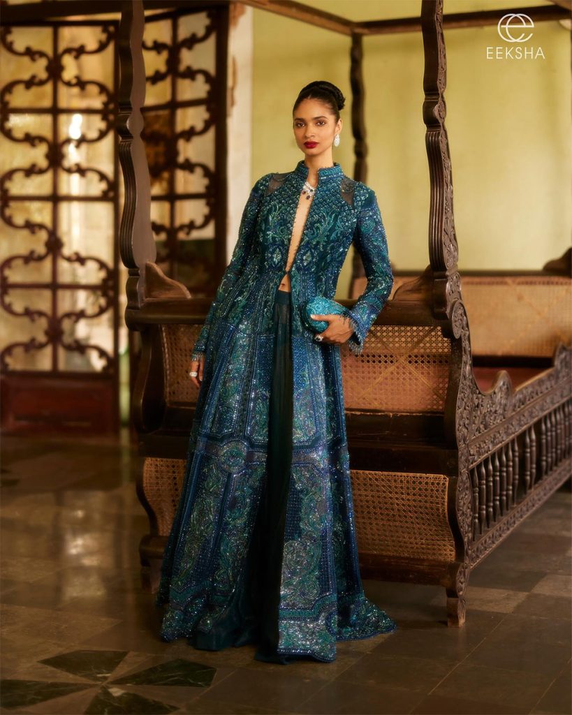 Eeksha’s Corseted Grace For The Bold Traditionalist