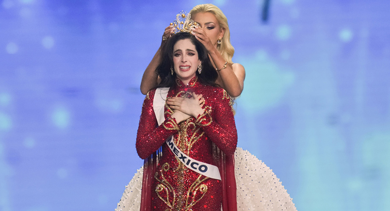 miss mexico red dress Pageant - Miss Mexico Sofia Aragon in her deep red evening gown