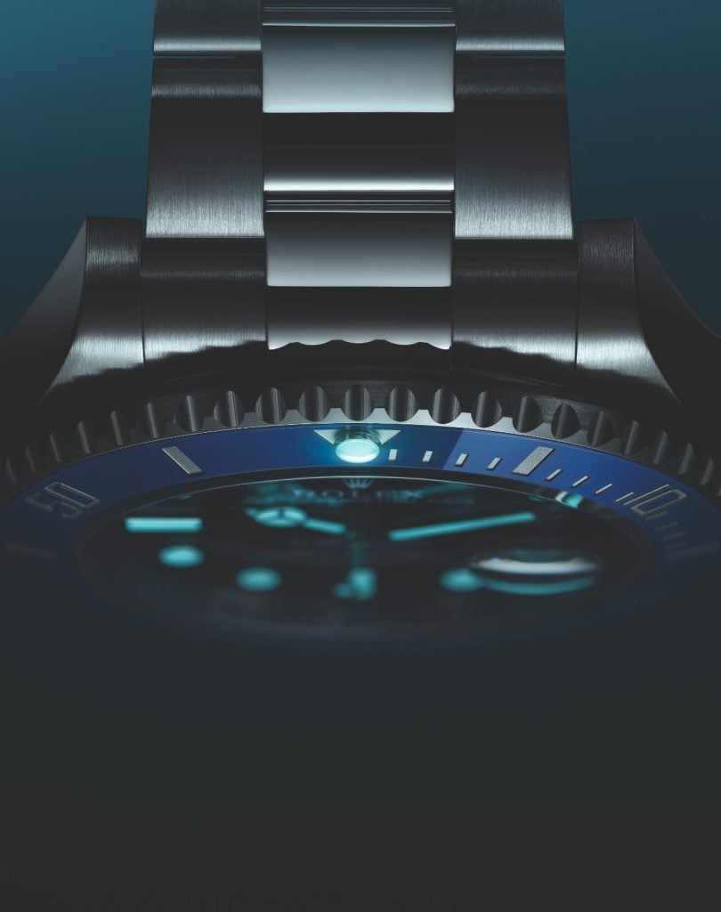 A deep-diving icon born from purpose and perfected by precision, the Rolex Submariner has charted a timeless journey across oceans and eras, surfacing as the ultimate symbol of rugged luxury and horological mastery—its legacy anchored in innovation, endurance, and unmistakable style