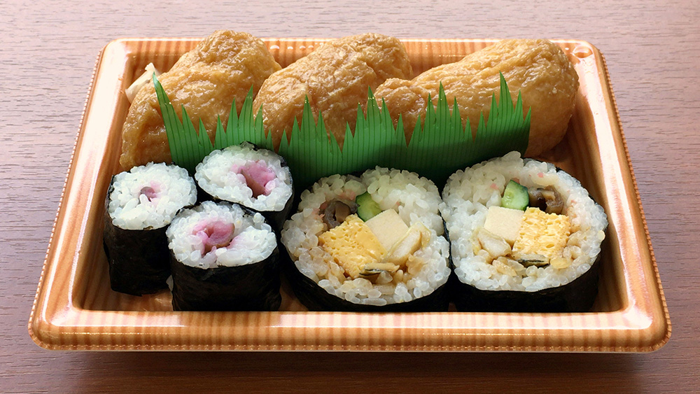 Sukeroku Sushi, sushi in japan, best sushi to try in japan, Japanese snacks FamilyMart, Japan quick meals FamilyMart,