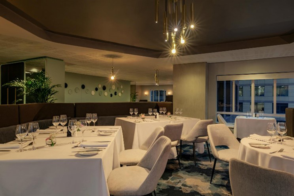 Stratus Room, Pullman Cape Town, Christmas dinner restaurants,Festive dining experiences,Christmas-themed restaurants,Magical Christmas restaurants