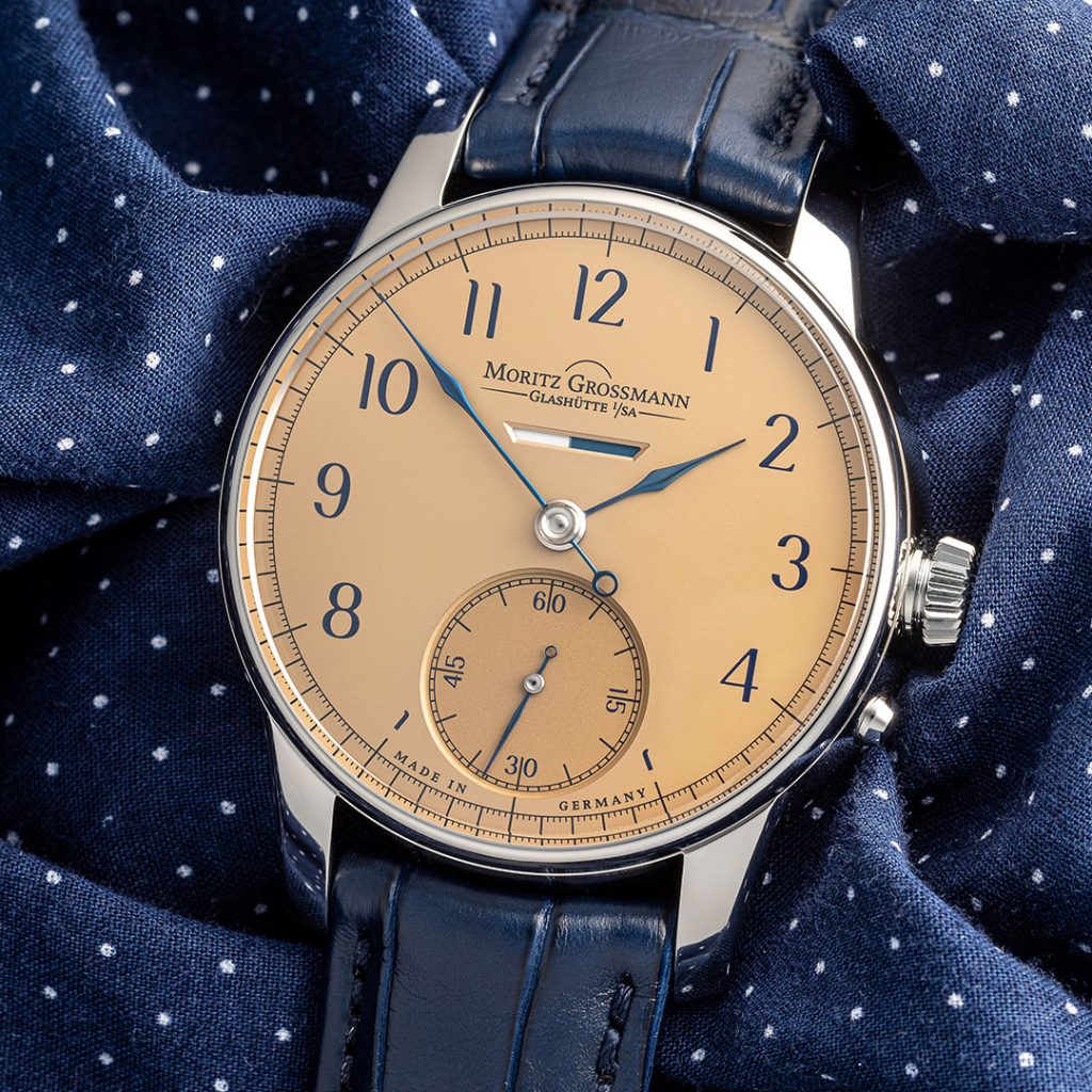 The 41mm timepiece comes housed in a three-part stainless steel case with a filigree bezel and integrated lugs