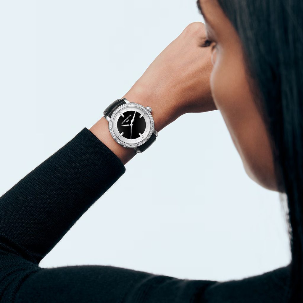 While natural onyx can present banding, the prized variety for watchmaking is the rich, homogeneous black form with minimal imperfections