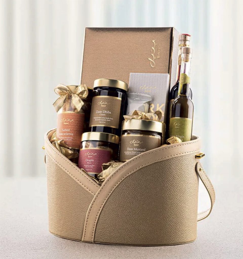 Bateel Chantel Hamper, holiday gift guide,unique Christmas basket ideas,Christmas holiday gift basket trends 2025, 