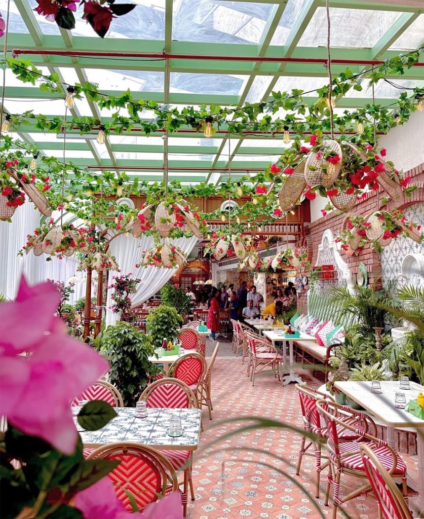 Diggin Cafe, garden café Delhi,Diggin Café, Diggin café Anand Lok, Diggin café Chanakyapuri, European café Delhi