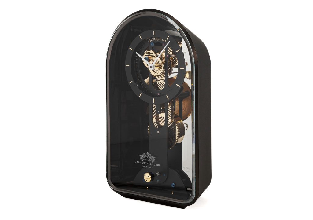 There were table clocks in the Museum of Applied Arts in Vienna