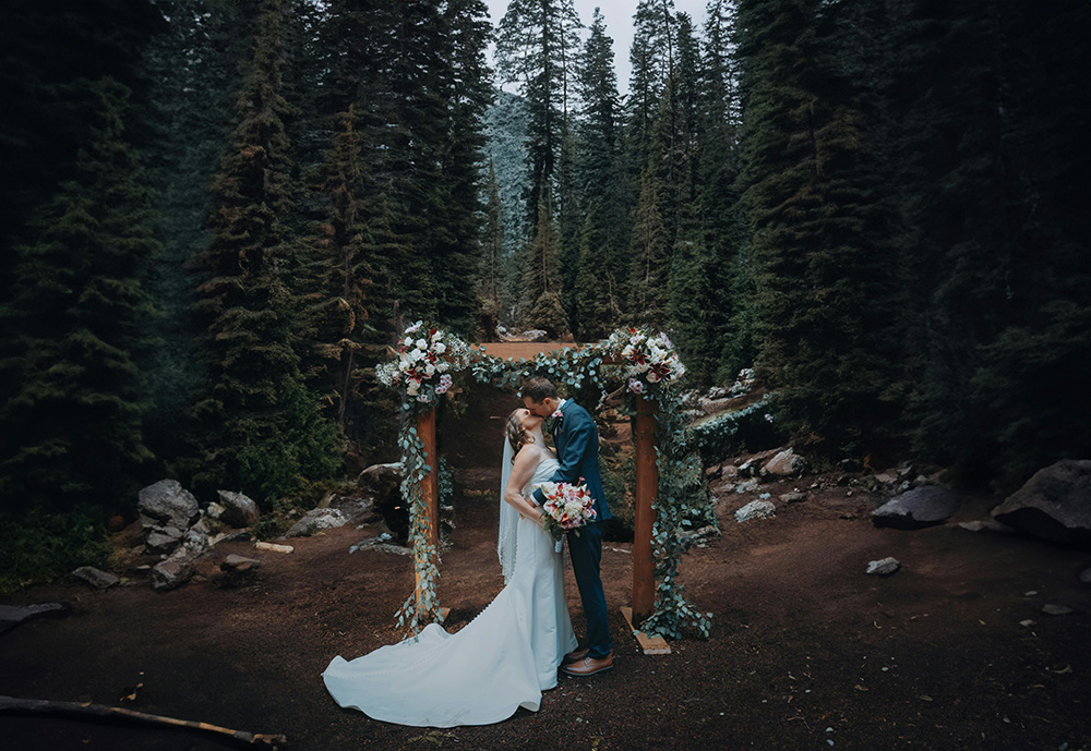 experiential weddings,ittar, attar, perfume history India, traditional Indian fragrance,