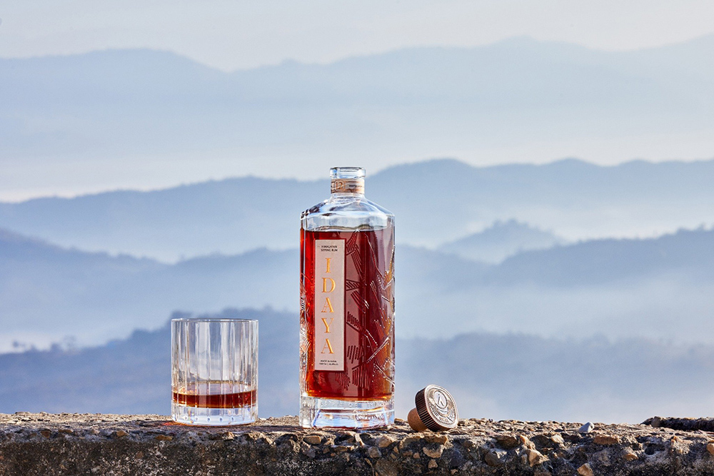 IDAAYA Himalayan Sipping Rum, holiday cocktail spirits for New Year’s party, finest artisanal tequila for New Year gatherings, sparkling rum cocktails for New Year,