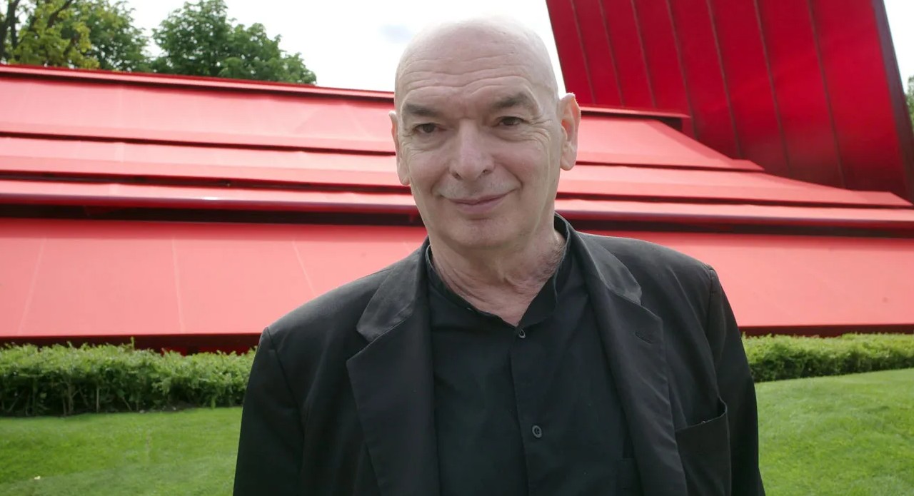 Steel reshaped modern architecture by unlocking unprecedented structural freedom, expressive design and technological ambition, turning buildings into lighter, stronger and more daring statements of their time