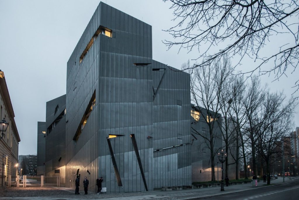 Designed by Daniel Libeskind the Jewish Museum Berlin uses deconstructivist language