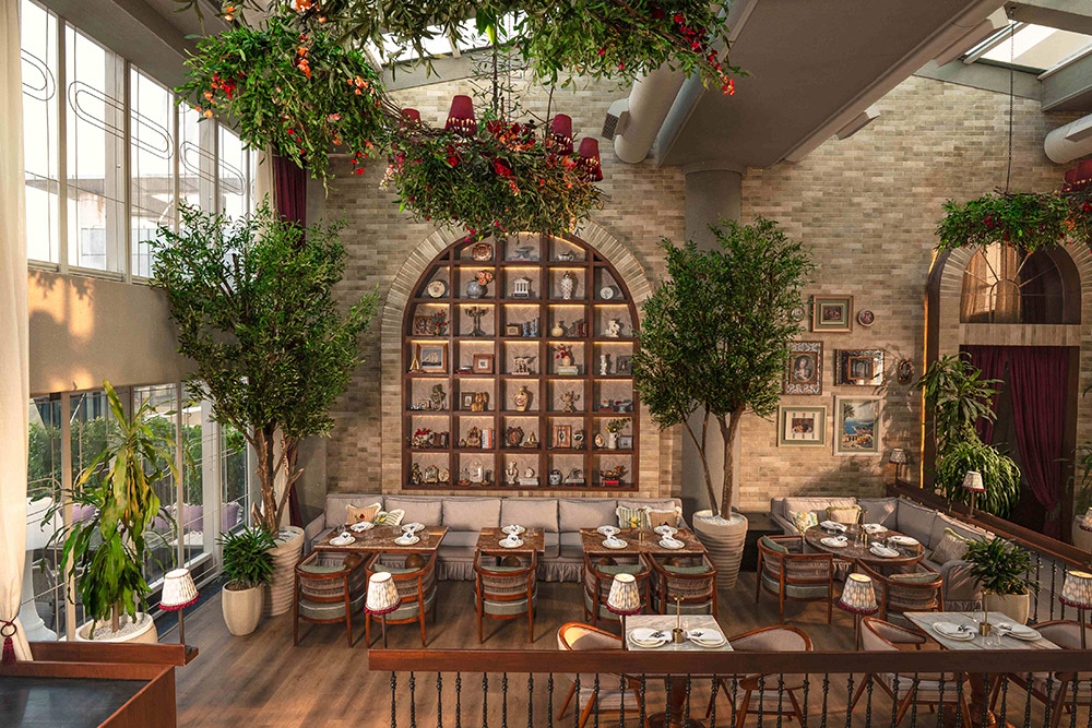 VICOLI INDOORS, Vicoli Italian cuisine Gurugram, Vicoli rooftop restaurant Gurugram,