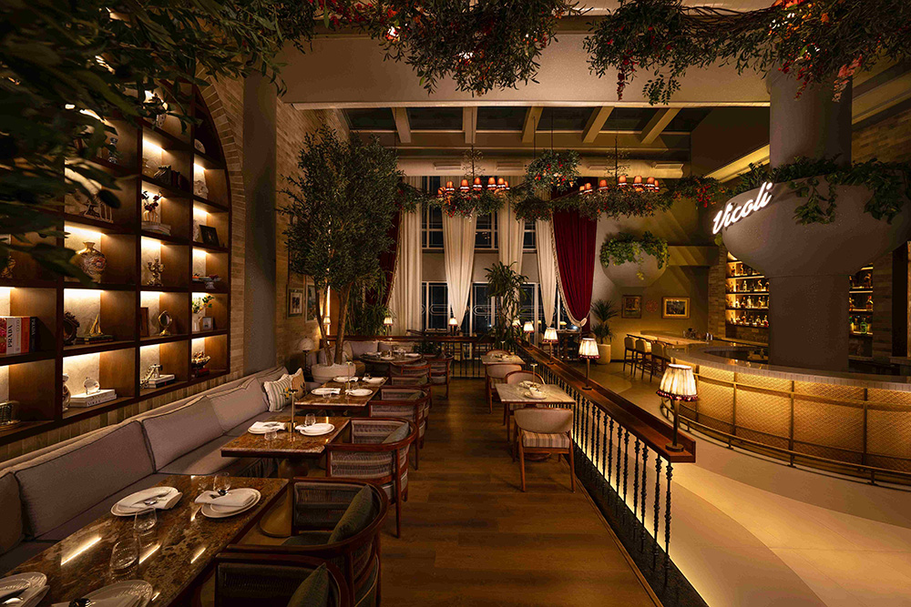 Evenings at Vicoli Indoors , Vicoli upscale dining Gurugram, Vicoli authentic European dishes Gurugram,