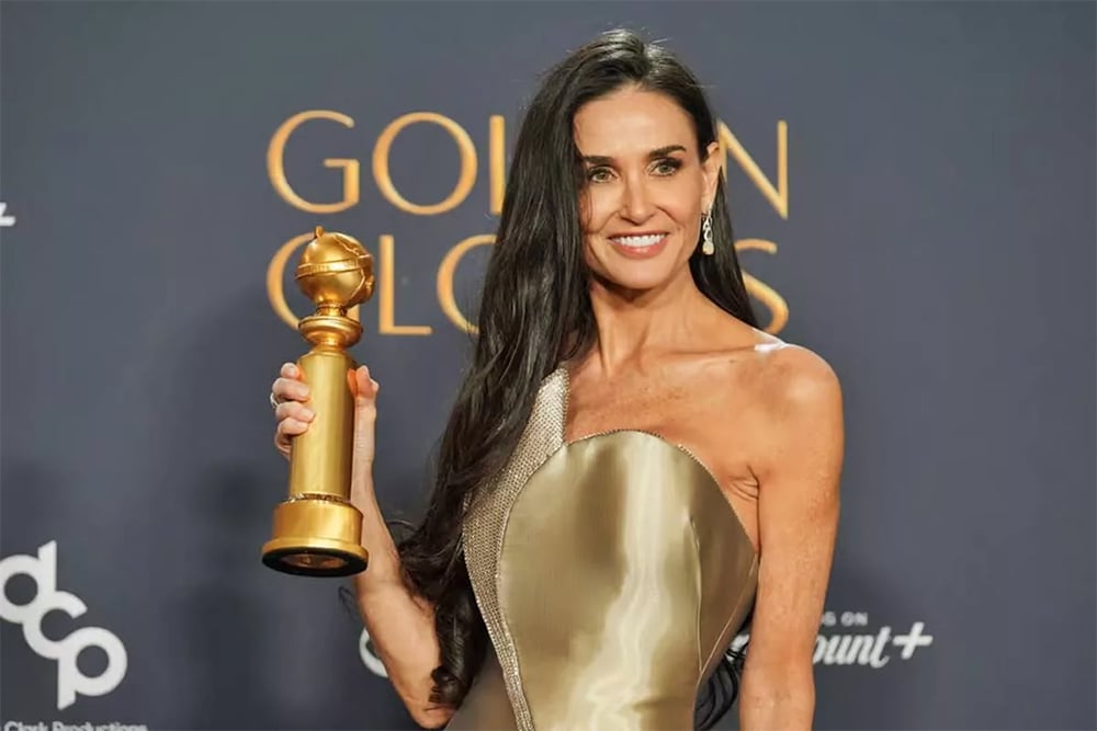 Demi Moore In Cartier, demi moore golden globes 2025, demi moore wins best actress at golden globes, Golden globes red carpet 2025 jewelry,