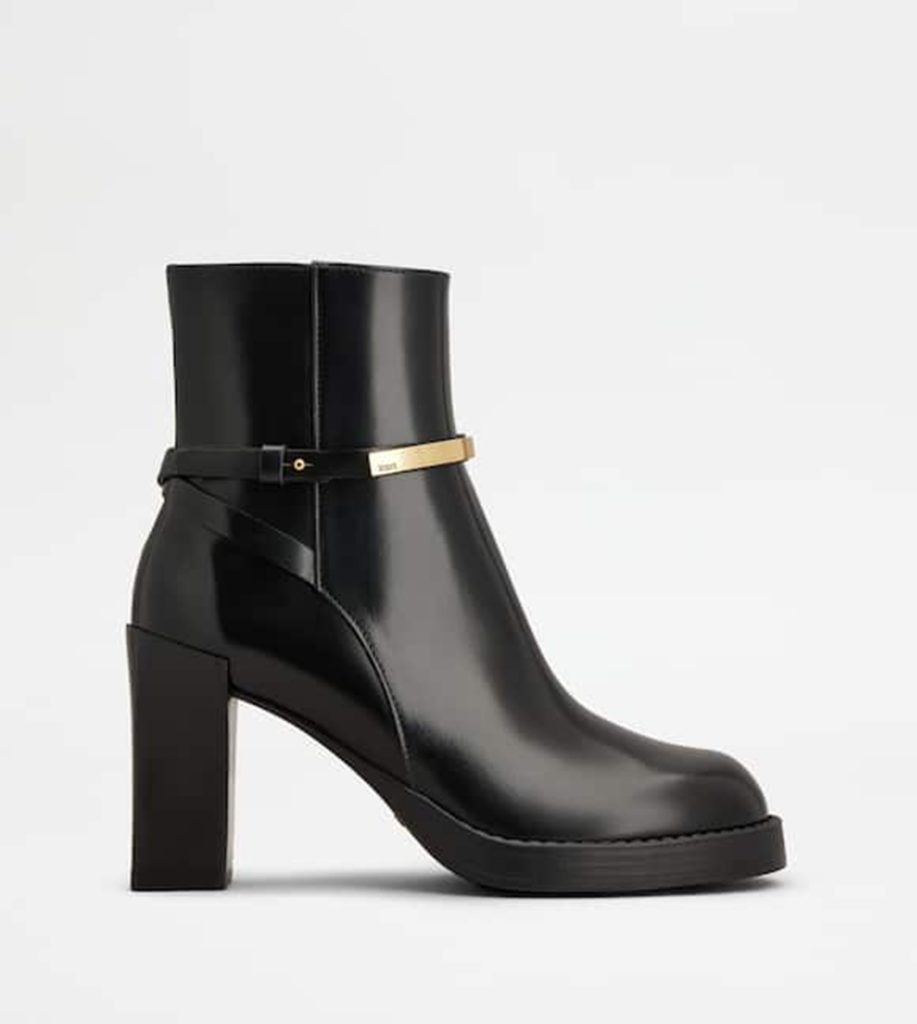 TODS Ankle Boots in Leather, travel essentials,essentials for vacation,