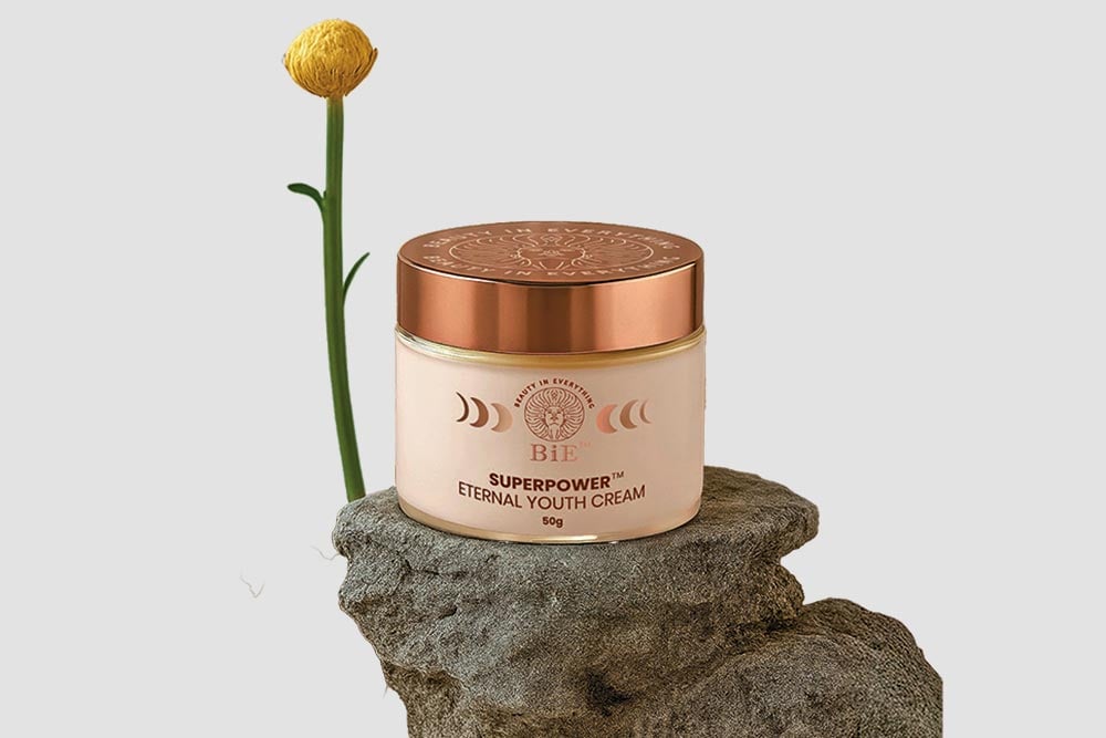 healthy eating, balanced nutrition, mindful eating, gut health, hydration, clean diet, wellness lifestyle,