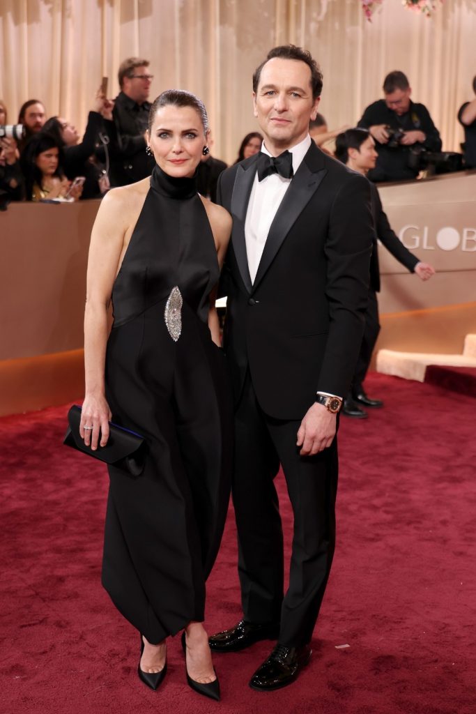 Matthew Rhys wore the watch presented in a 42mm case crafted from satin finished