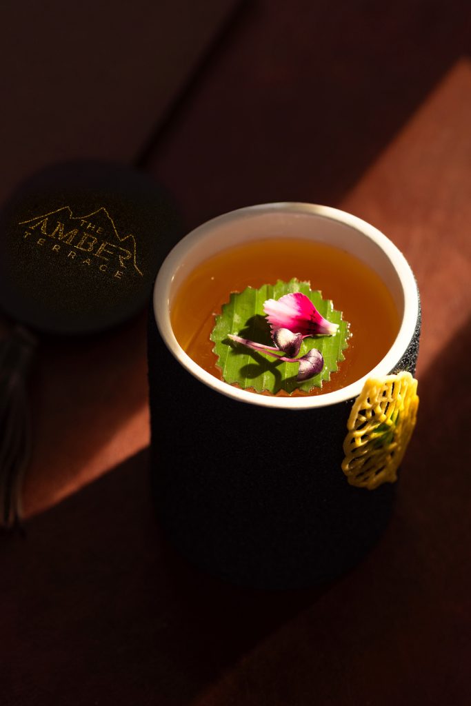 Cocktail At The Amber Terrace, The Leela Palace Jaipur decor, Leela Palace Jaipur architecture, Leela Palace Jaipur reviews, Leela Palace Jaipur wedding, 