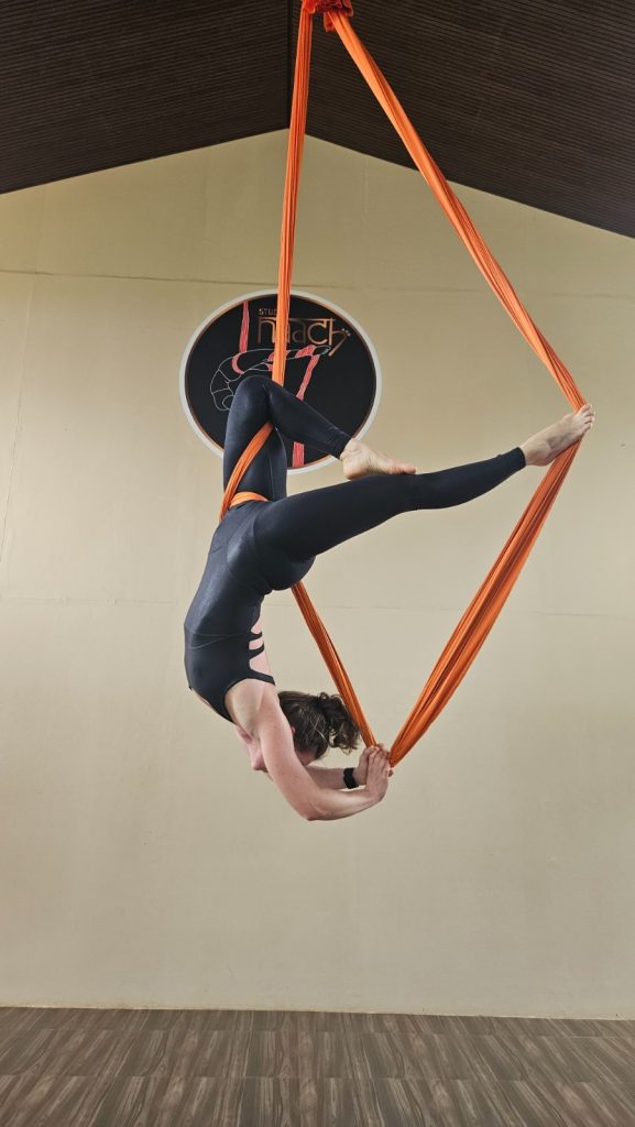 Caroline Mulliez Doing Aerial Silk , caroline mulliez runs marathon, caroline mulliez aerial silk, caroline mulliez ceo