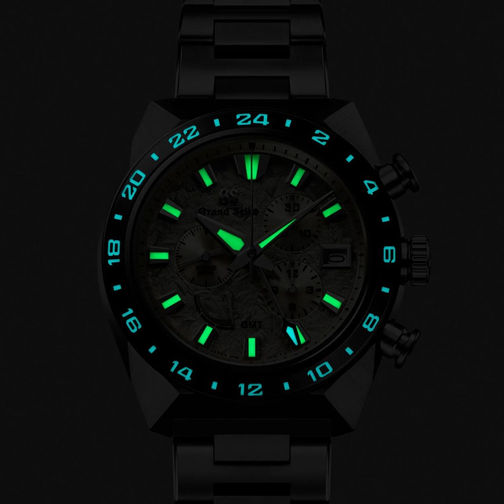 LumiBrite stands out for its long lasting performance, glowing at full brightness