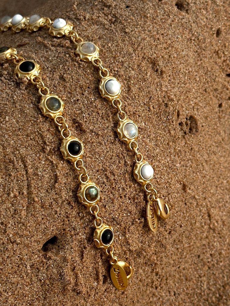 urja by zarin, zariin jewelry, Healing jewellery,Therapeutic jewellery,Energy healing jewellery,Chakra jewellery,