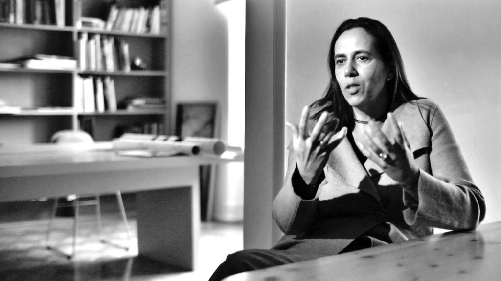 Inês Lobo represents a contemporary Portuguese voice that balances elegance precision and modern urban sensibility