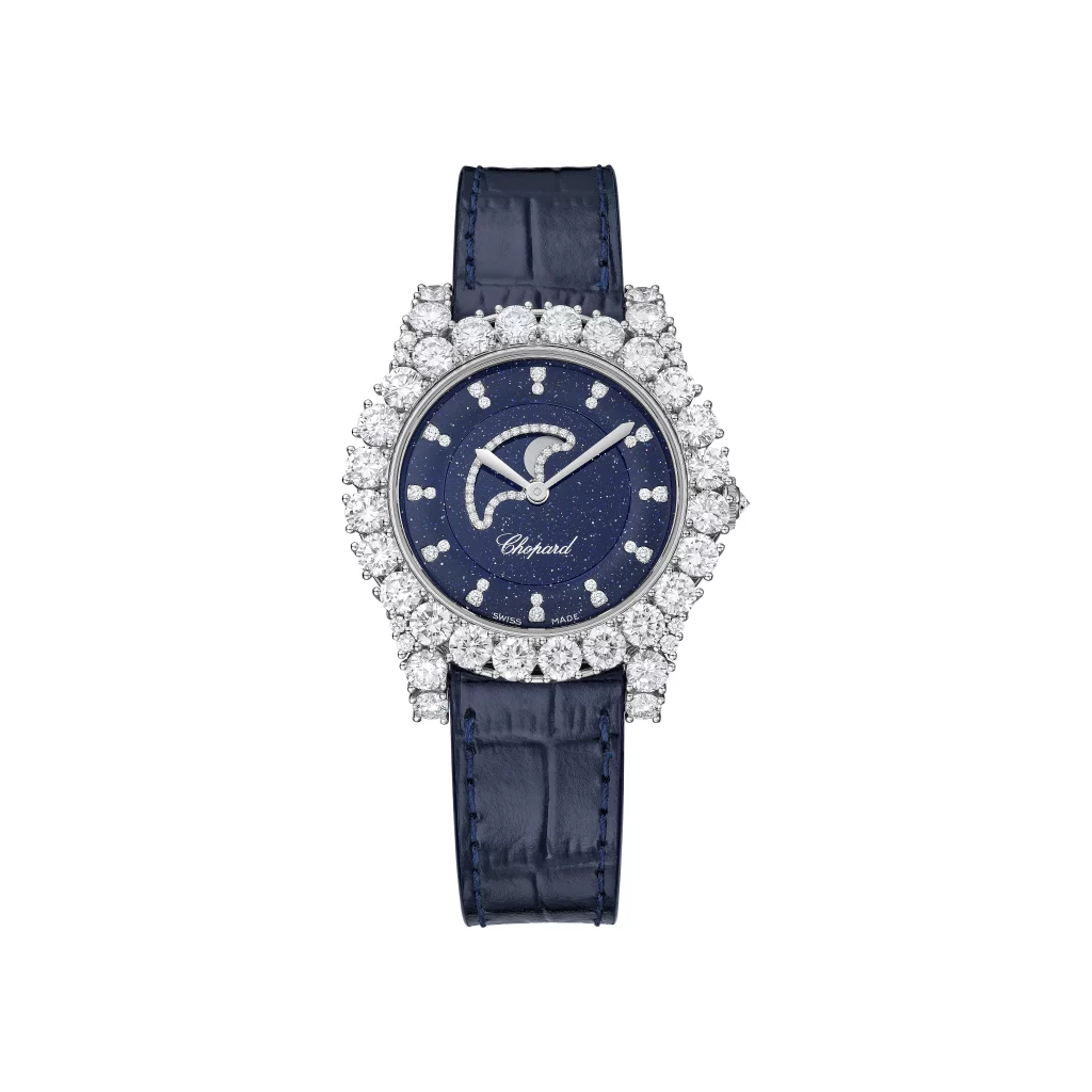 Pavé’s appeal lies in its ability to amplify brilliance without relying on large stones