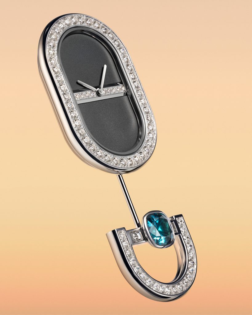 Despite its dazzling appearance, pavé is one of the most technically challenging jewellery techniques