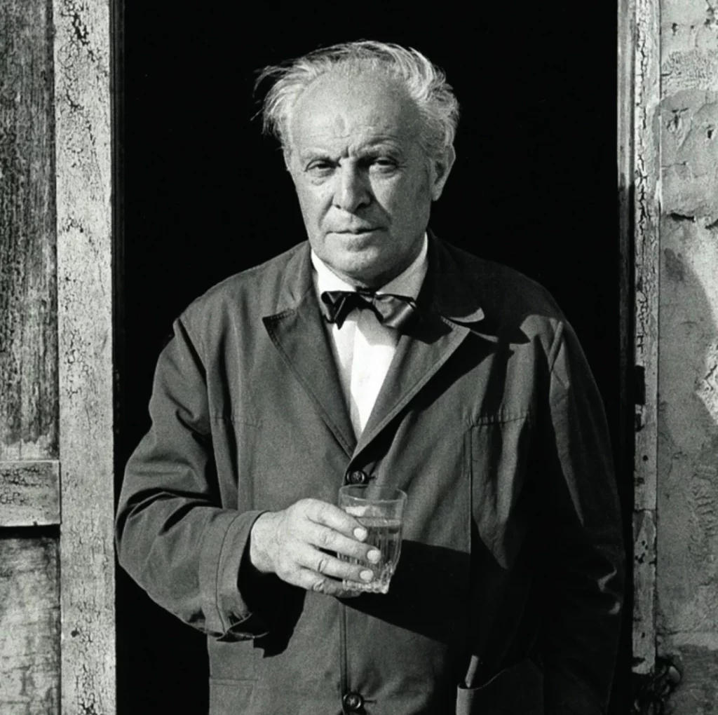 Believing modern architecture should be light optimistic and refined