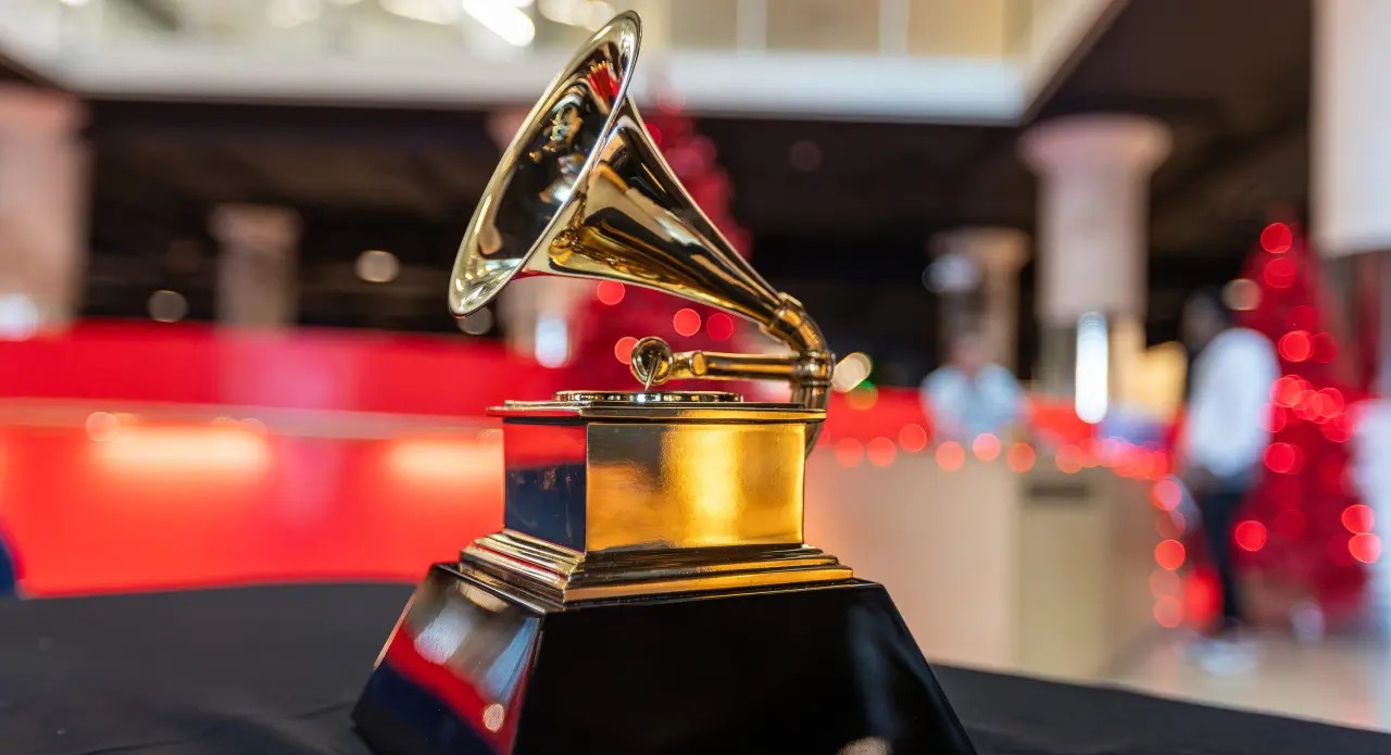 Grammys 2026 fashion decoded through the sharpest dressed men on the red carpet where tailoring bravado, luxury statements and unapologetic style took centre stage