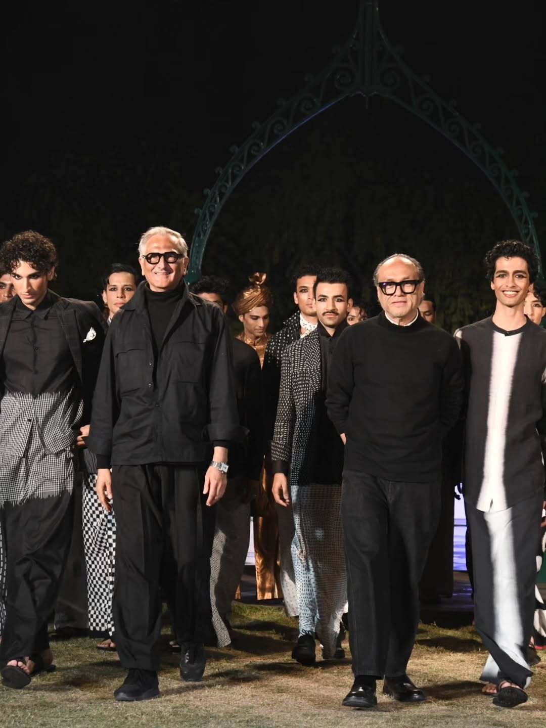 Abraham And Thakore, Abraham And Thakore designs,Abraham And Thakore menswear, Abraham And Thakore fdci india men's weekend, FDCI India Men’s Weekend top designers, FDCI India Men’s Weekend Miraas collection, 