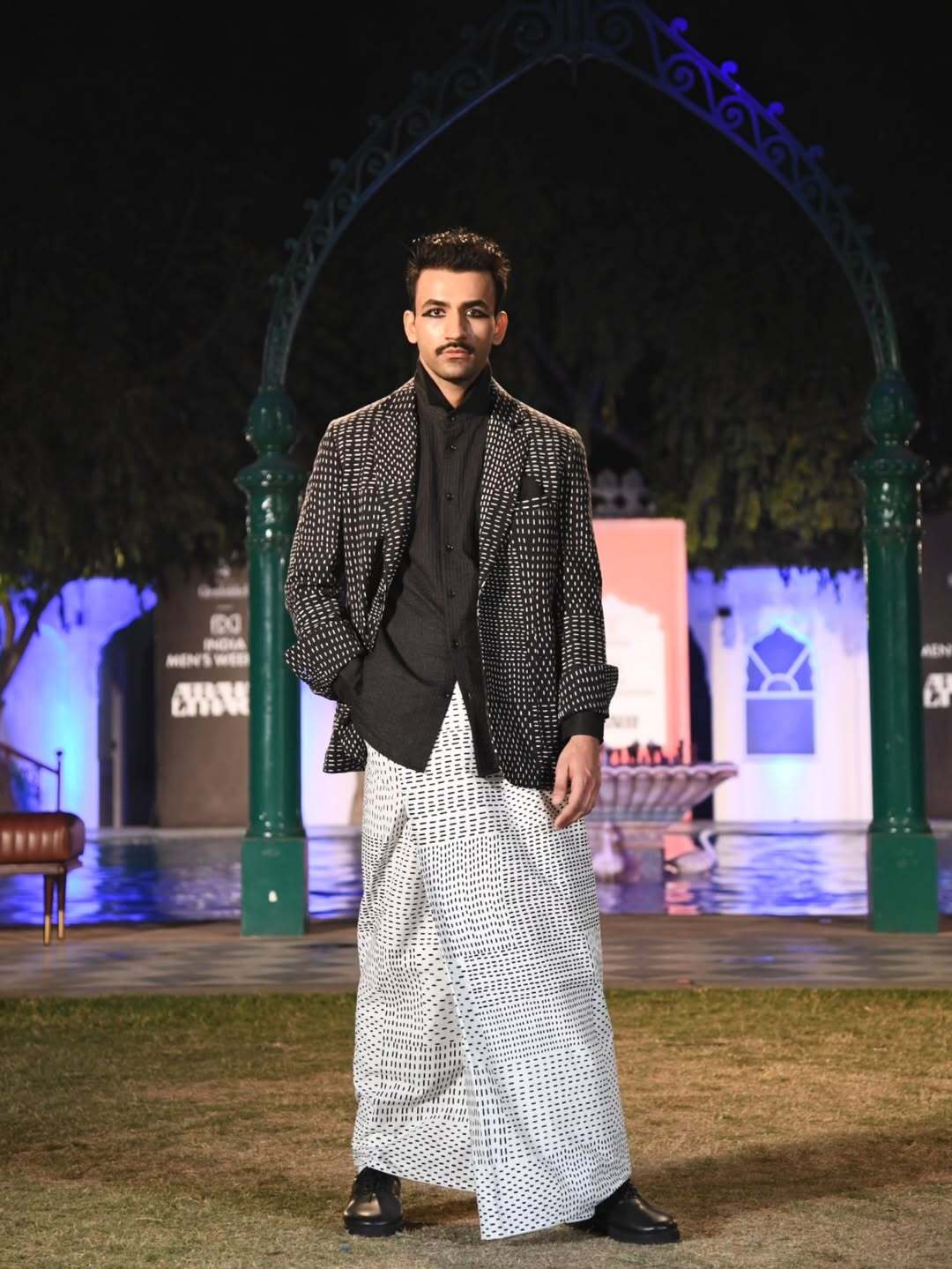 Model In Abraham And Thakore Creation, Abraham & Thakore menswear, Abraham & Thakore india men's weekend, FDCI India Men’s Weekend Siddartha Tytler, FDCI India Men’s Weekend luxury fashion, 