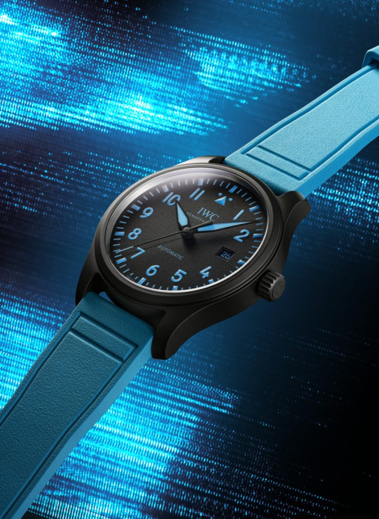 This model is housed in a 41mm case made from black zirconium oxide ceramic, while its crown is made from Ceratanium