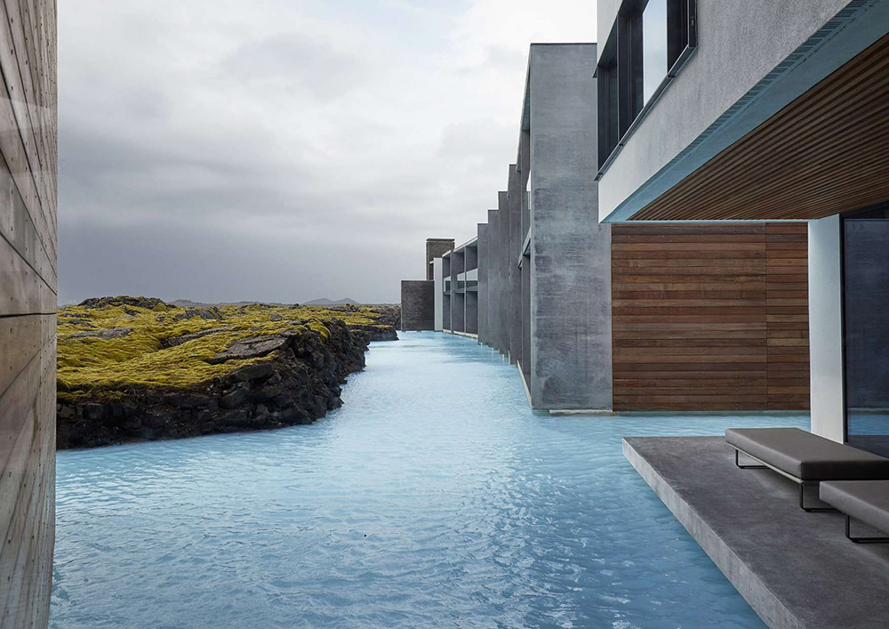 luxury travel charter