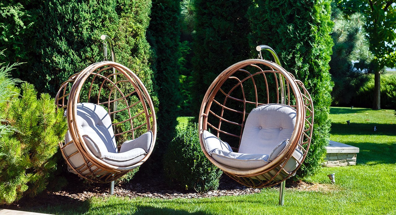 Create Stunning Outdoor Spaces: Furniture Tips for Open-Air Living