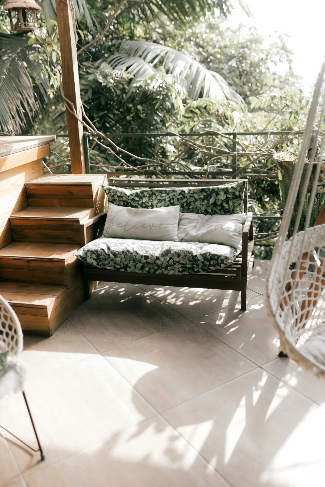 Modern outdoor furniture for open-air spaces, Creating cozy open-air living spaces with garden furniture, Outdoor patio furniture for garden relaxation, How outdoor furniture upgrades your open-air living space,