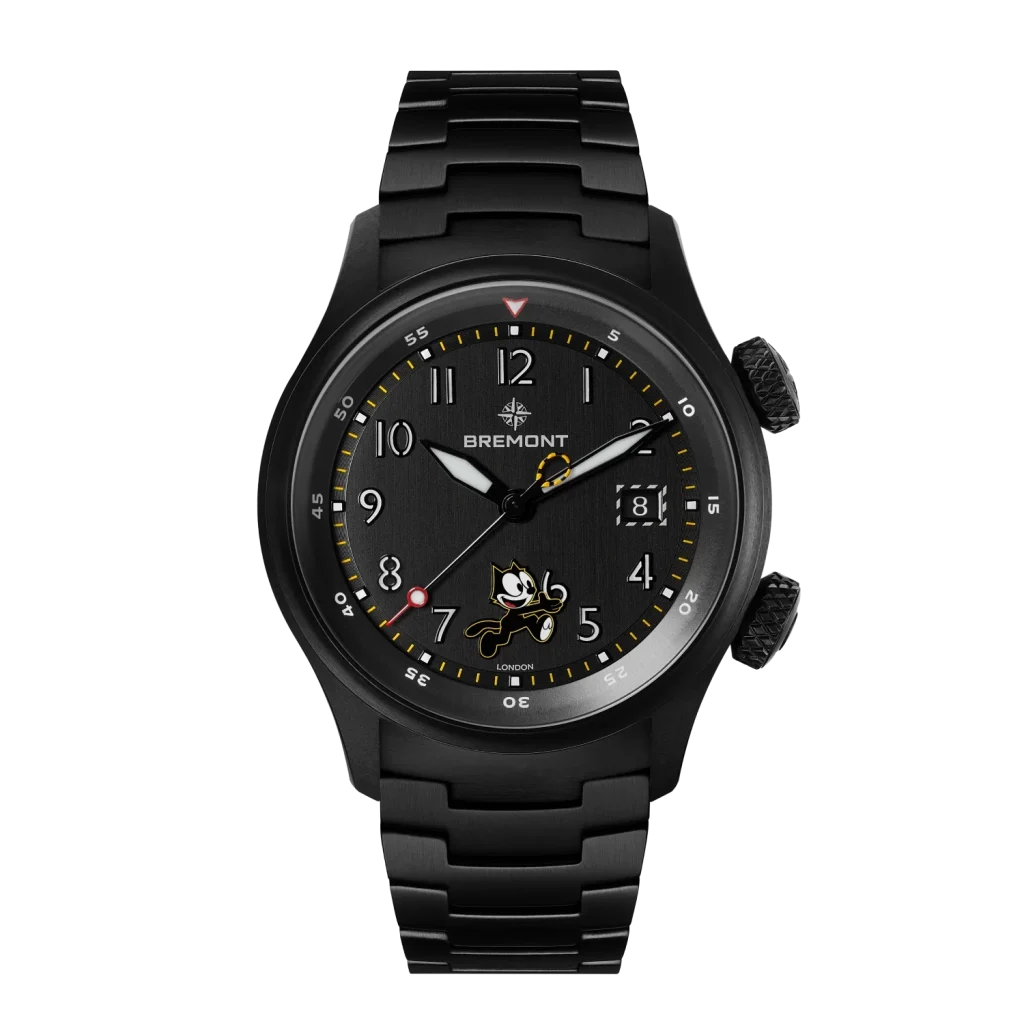 The watch can be paired with a matte black DLC titanium bracelet equipped with a convenient quick release system, or a textured black